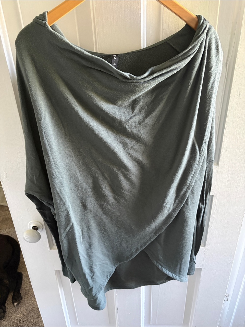 🔥Athleta Olive Green Asymmetrical Wrap Shirt🔥